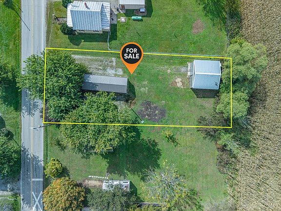2nd image of 2132 Tri County Rd