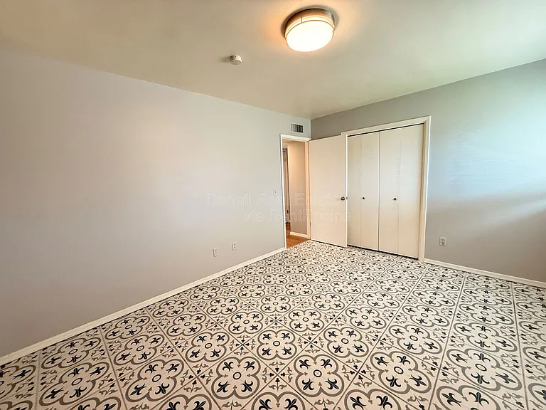 1122 S McClintock Dr #A — Photo 13