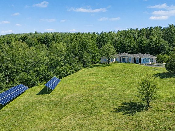 3rd image of 11 Cedar Hill Drive
