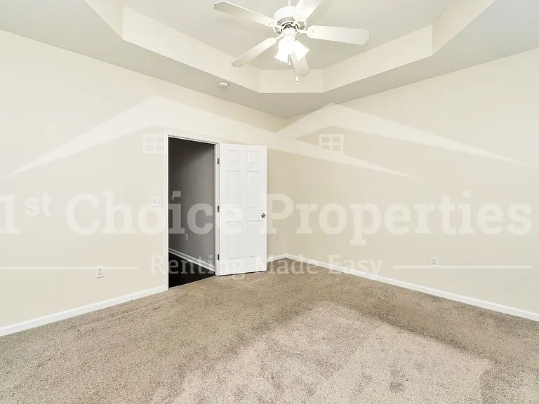916 Daventry Trl — Photo 11