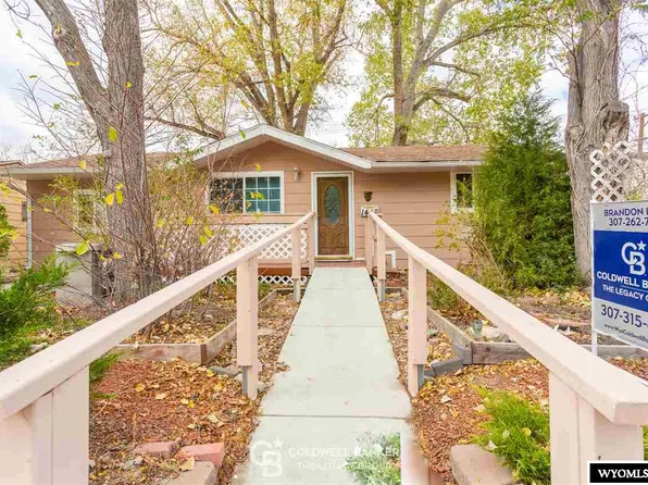 1446 Brigham Young Ave, Casper, WY 82604