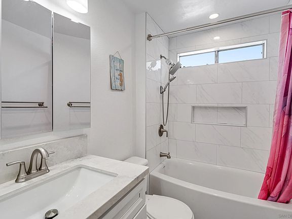 4th image of 12403 Julian Ave Unit 206
