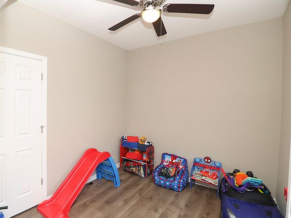 5th image of 6936 S Green St