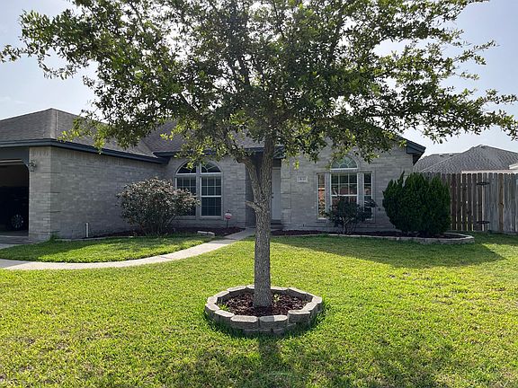 3rd image of 3133 Nacogdoches Dr