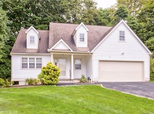 25 Linden Hts #25, Norwalk, CT 06851