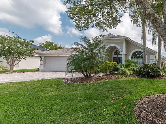 2nd image of 4748 Stonebriar Dr