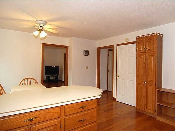 5th image of 5158 Merilee Dr