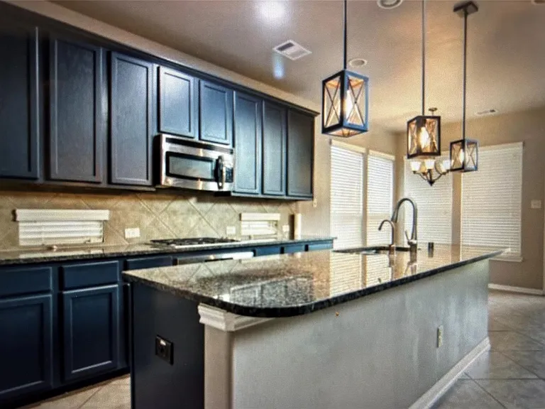 7936 Lake Commons Dr — Photo 18