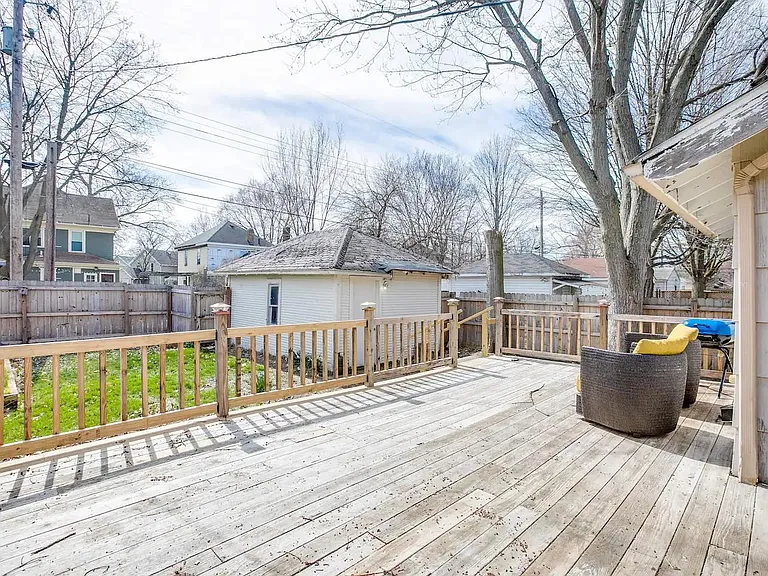 1033 Riverside Dr — Photo 24