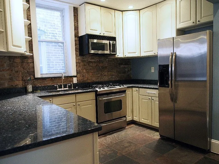 2035 W Potomac Ave #1 — Photo 7
