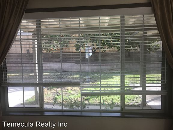3rd image of 33782 Amberton Dr