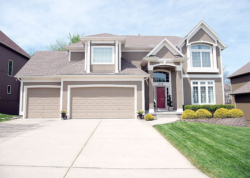 1st image of 1416 NE Whitestone Dr