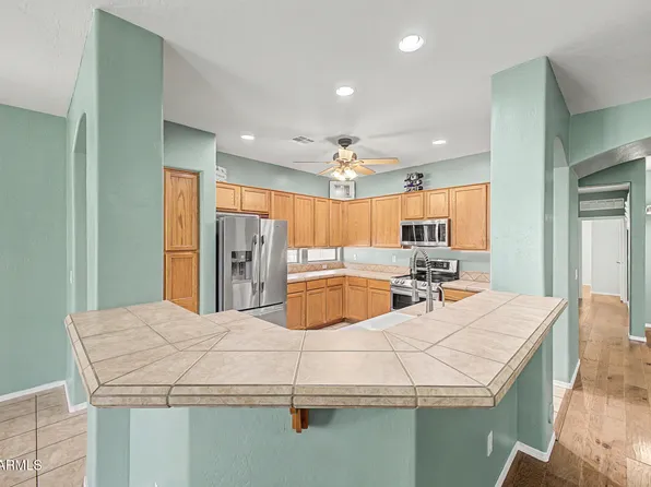 4304 E DEL RIO Street, Gilbert, AZ 85295