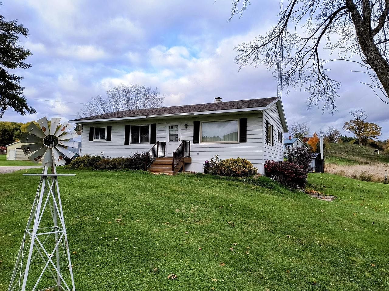 29444 State Highway 131, Norwalk, WI 54648 | Zillow