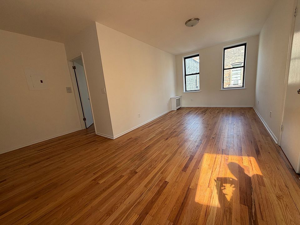 1st image of 211 W 108th St APT 54