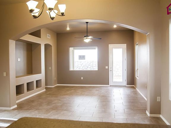 4th image of 3660 Santa Cecilia Ave