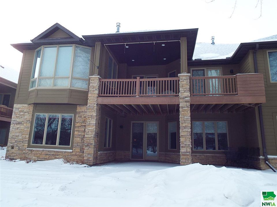 1st image of 317 202nd St