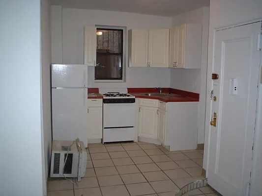 Rented by Chartwell Forest Hills Realty | media 1