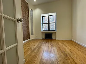 Rented by HOLTON REAL ESTATE INC.