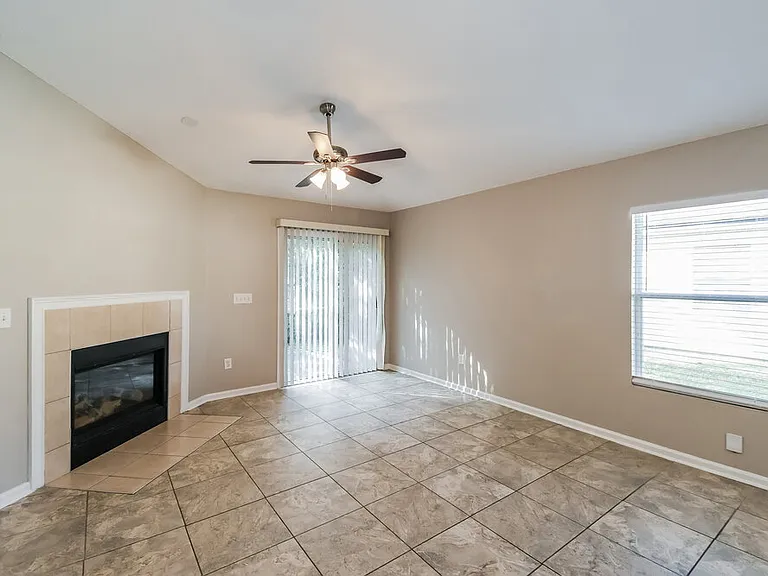 10304 Normanwood Ct — Photo 5