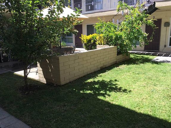 2nd image of 13423 Burbank Blvd APT 6