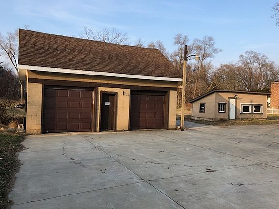 3rd image of 20375 State Road 120