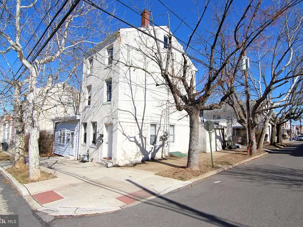 325 Holstein St, Bridgeport, PA 19405