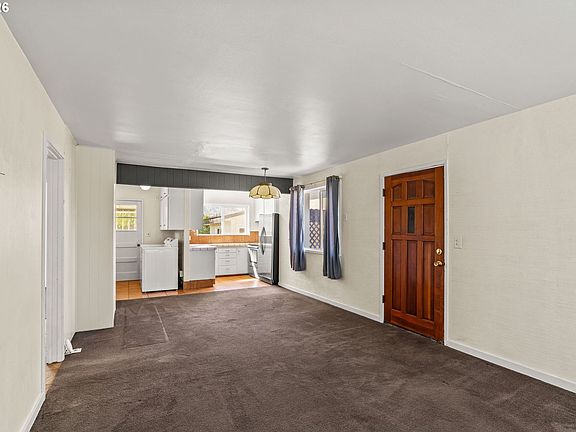 5th image of 1649 G St