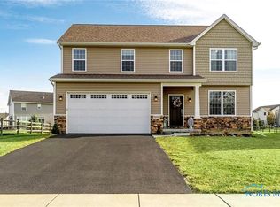 26750 Basswood Dr, Perrysburg, OH 43551