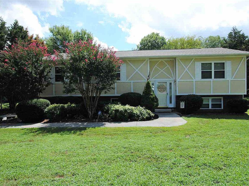 1st image of 172 Winding Creek Cir NW