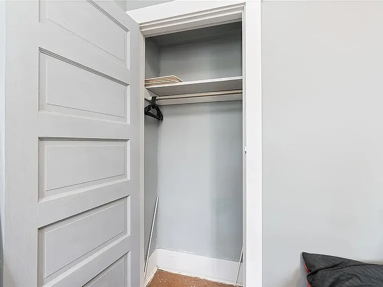 432 Antisbury St — Photo 5