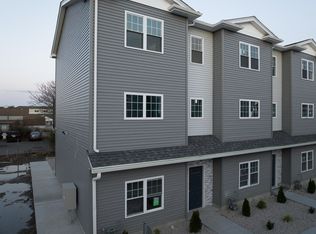 550 Spring St #4, Fall River, MA 02721