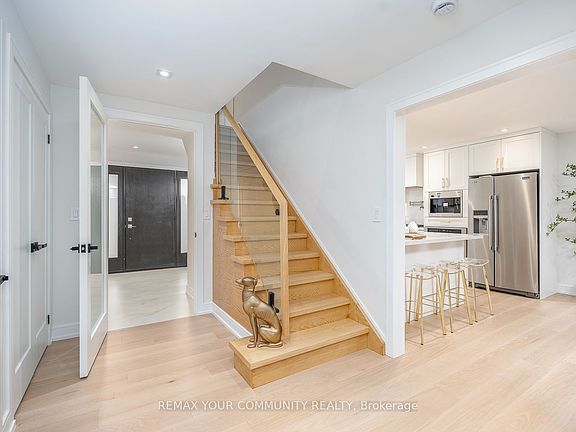 4th image of 354 Bessborough Dr