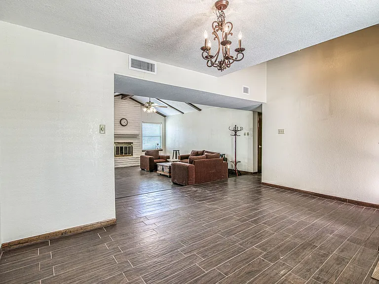 6828 Can Cun Ln — Photo 6
