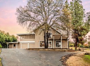22031 Frontier Rd, Clovis, CA 93619