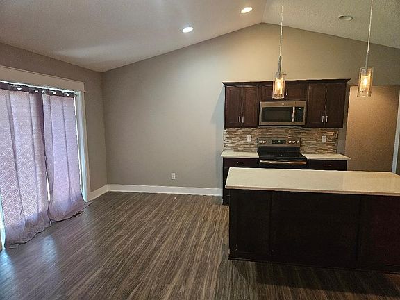 5th image of 1101 Hunter Ct