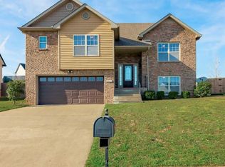 1053 Ishee Dr, Clarksville, TN 37042