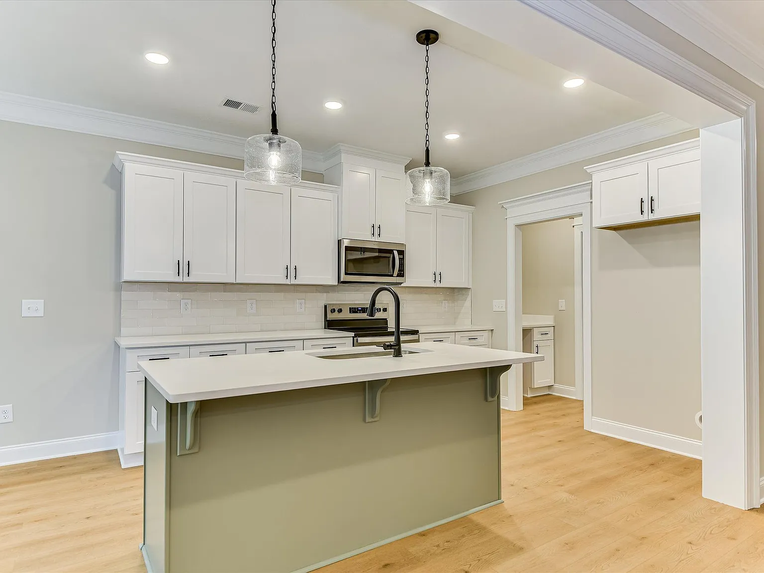 425 Granard Street - 1 — Photo 2