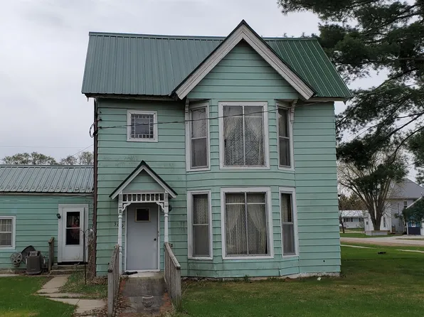 309 E Richland St, Lone Rock, WI 53556