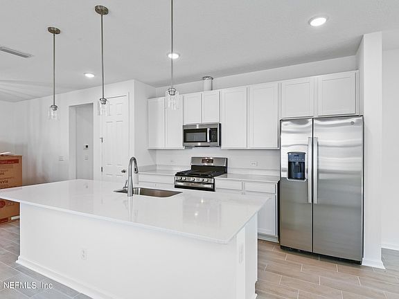 5th image of 893 CEDAR SLOUGH Drive