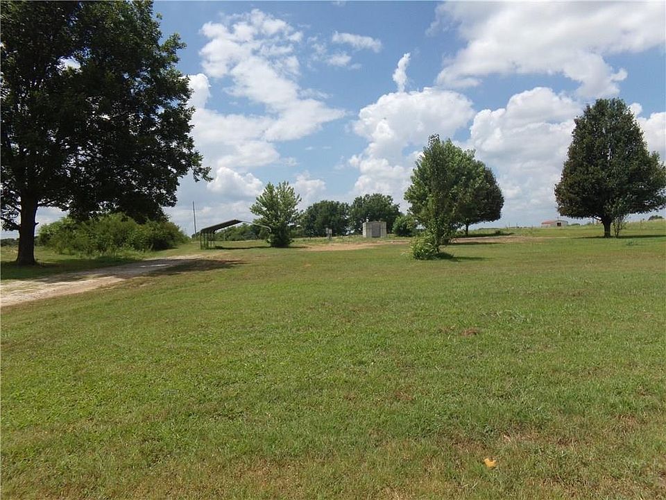 2nd image of 17118 N County Road 3197