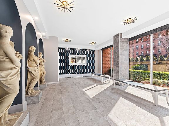 4th image of 3215 Avenue N #E
