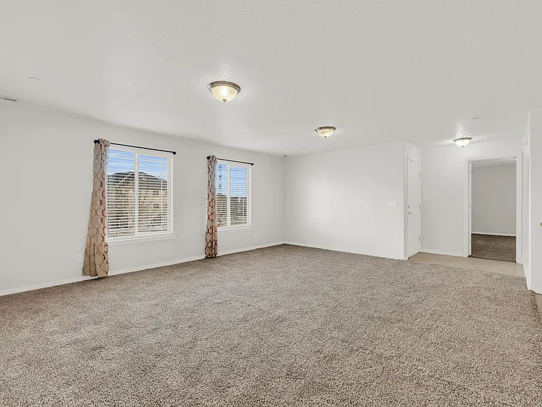 3585 E Rock Creek Rd #E8 — Photo 3