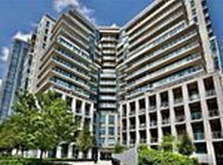 410 Queens Quay W #412, Toronto, ON M5V 3T1
