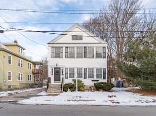 38 Riddle St, Manchester, NH 03102