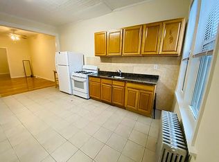 2012 Grove St #3A, Ridgewood, NY 11385