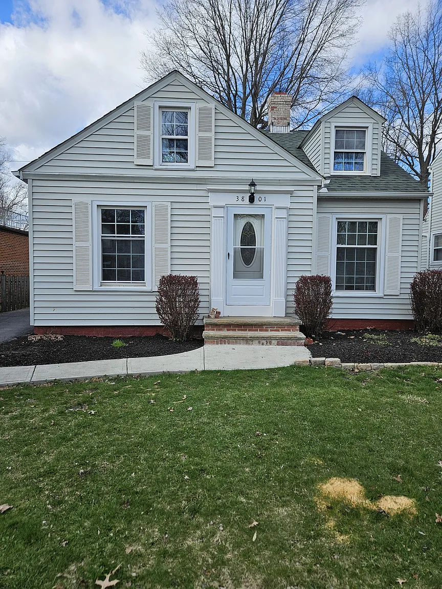 3801 Bainbridge Rd photo 1