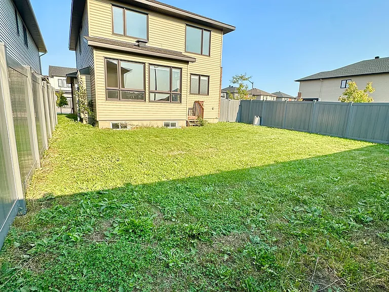 532 Supernova St — Photo 36