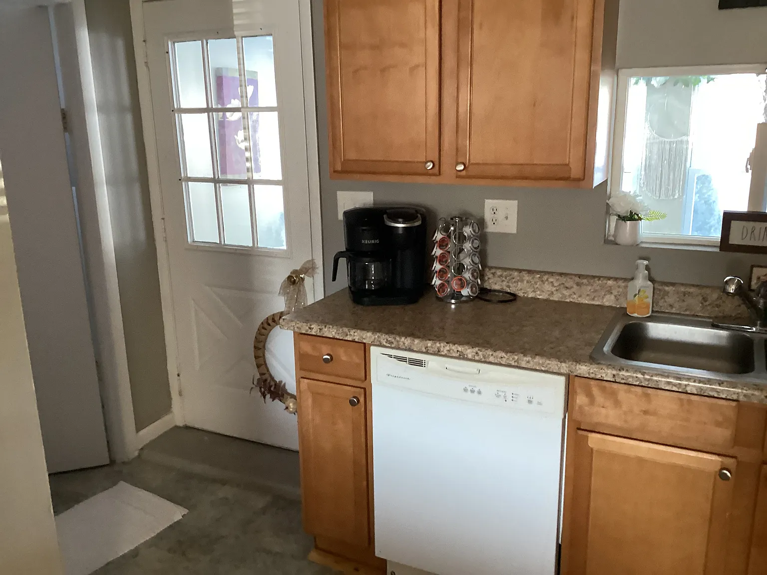 1 bed, $1,100 — Photo 3