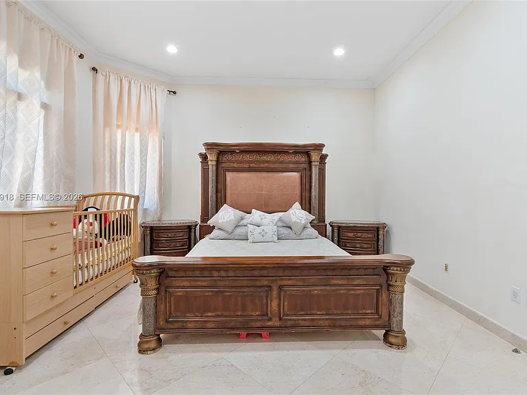 3765 Prairie Ave — Photo 40